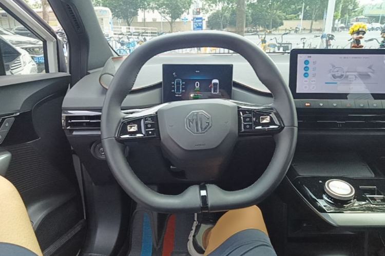 Used MG 4 EV 2023 425km Executive Version Steering Wheel