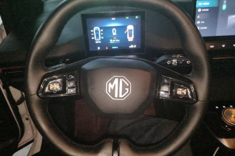Used MG 4 EV 2023 415 km Range Sea-Faring Champion Edition Steering Wheel