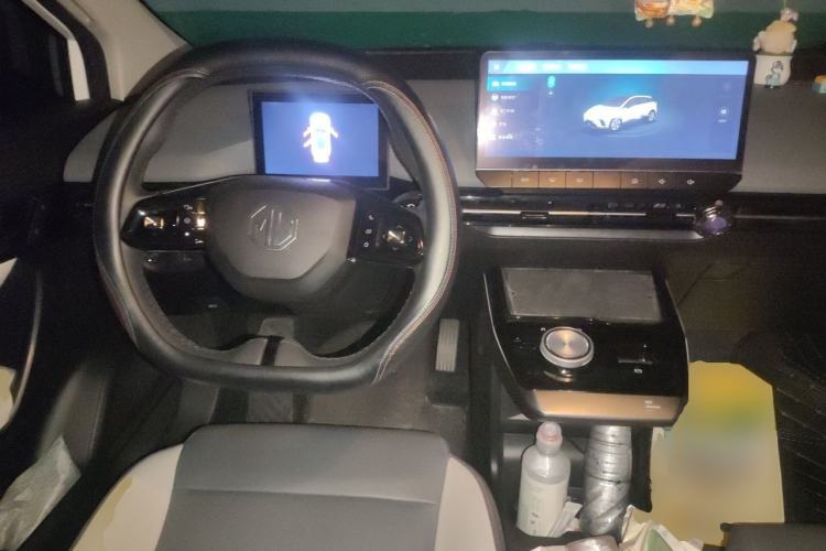 Used MG 4 EV 2023 415 km Range Sea-Faring Champion Edition Steering Wheel