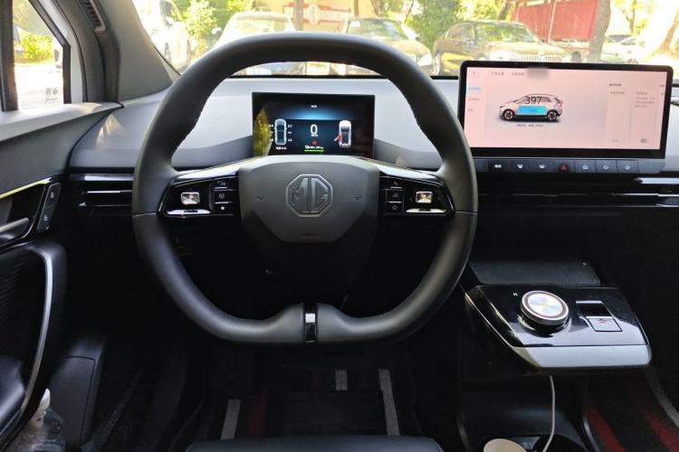 Used MG 4 EV 2023 415 km Range Sea-Faring Champion Edition Steering Wheel