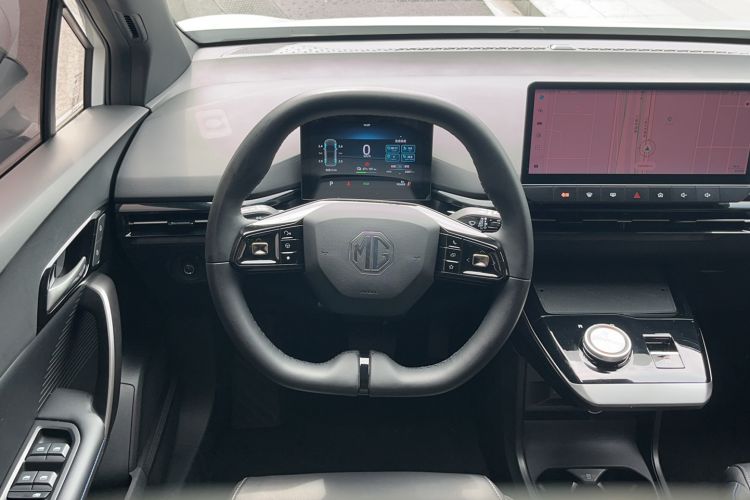 Used MG 4 EV 2023 415 km Range Sea-Faring Champion Edition Steering Wheel