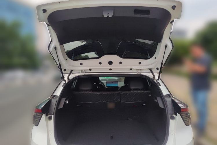 Used MG 4 EV 2023 415 km Range Sea-Faring Champion Edition Trunk