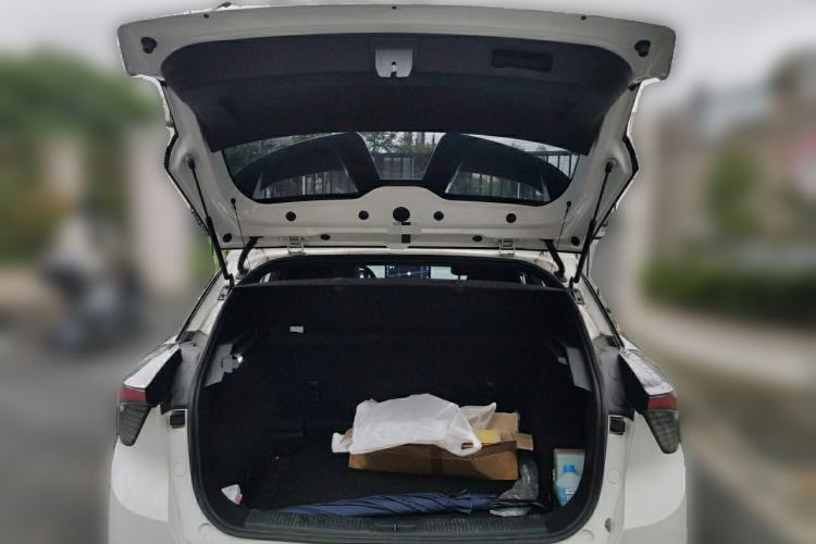 Used MG 4 EV 2023 415 km Range Sea-Faring Champion Edition Trunk