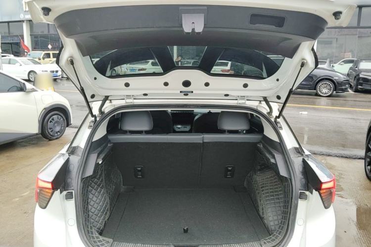 Used MG 4 EV 2023 415 km Range Sea-Faring Champion Edition Trunk