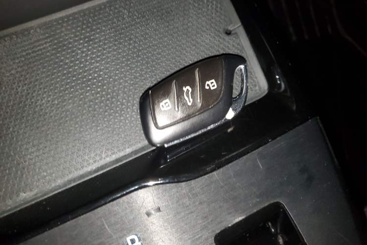 Used MG 4 EV 2023 415 km Range Sea-Faring Champion Edition Vehicle Key