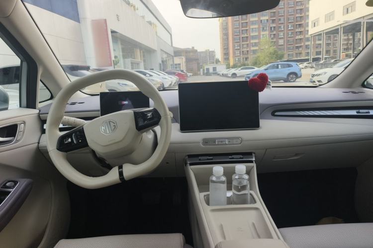 Used MG 4 EV 2026 Model 437 Freedom Edition Center Console