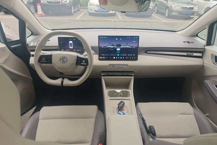 Used MG 4 EV 2026 Model 437 Freedom Edition Center Console