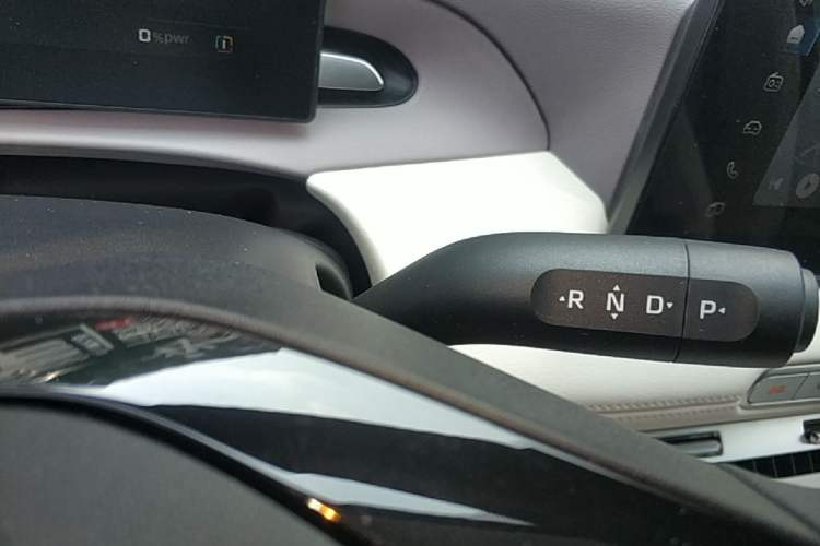 Used MG 4 EV 2026 Model 437 All-in-One Edition Gear Lever