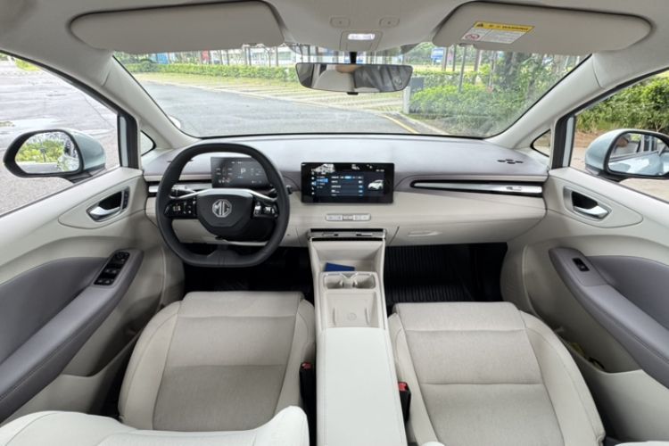 Used MG 4 EV 2026 Model 437 All-in-One Edition Interior 5