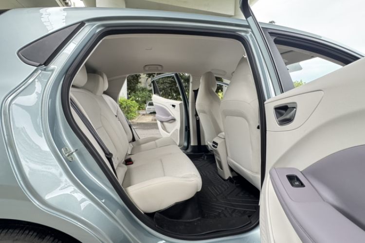 Used MG 4 EV 2026 Model 437 All-in-One Edition Interior 6