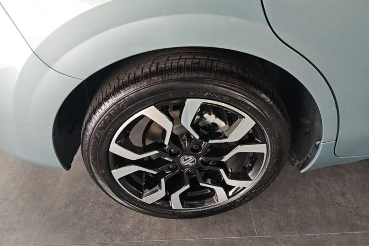 Used MG 4 EV 2026 Model 437 Freedom Edition Right Rear Wheel Hub