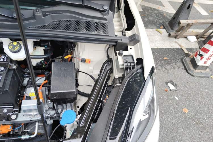 Used MG 4 EV 2026 Revised 530 Smart Fun Edition Engine Bay Left