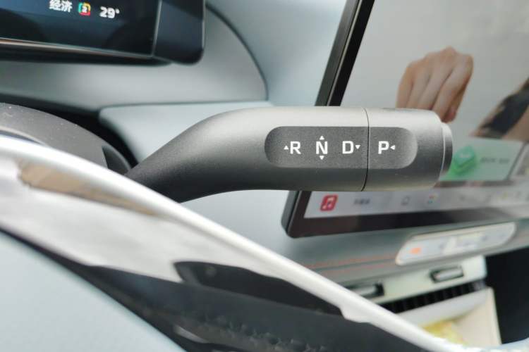 Used MG 4 EV 2026 Revised 530 Smart Fun Edition Gear Lever