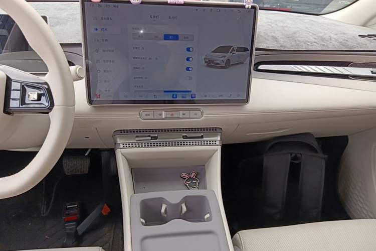 Used MG 4 EV 2026 Model 530 Smart Fun Edition Audio And AC Panel