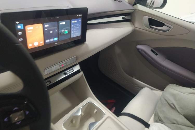 Used MG 4 EV 2026 Model 437 All-in-One Edition Audio And AC Panel