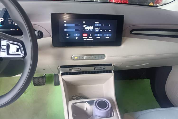 Used MG 4 EV 2026 Model 437 All-in-One Edition Audio And AC Panel