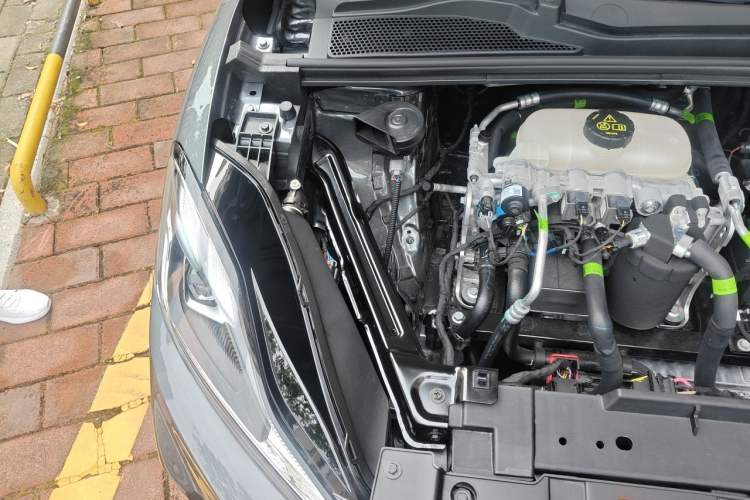 Used MG 4 EV 2026 Model 437 Composed Edition Engine Bay Right