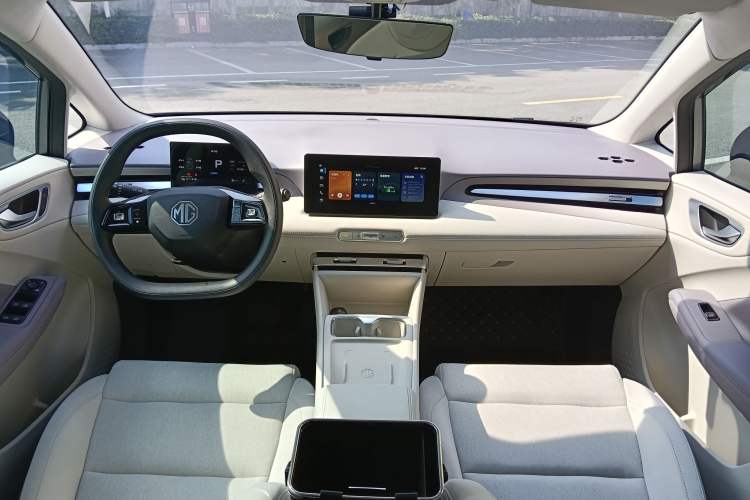 Used MG 4 EV 2026 Model 437 All-in-One Edition Exterior 11