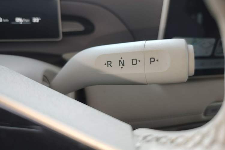 Used MG 4 EV 2026 Model 437 Freedom Edition Gear Lever