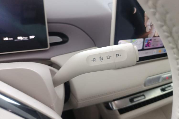 Used MG 4 EV 2026 Model 437 Freedom Edition Gear Lever