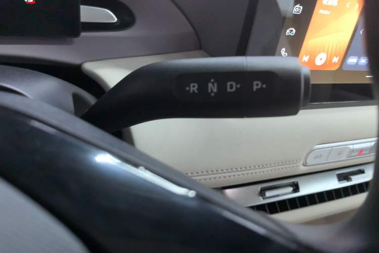 Used MG 4 EV 2026 Model 437 All-in-One Edition Gear Lever