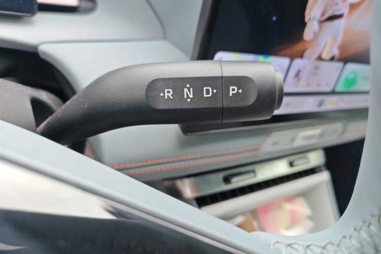Used MG 4 EV 2026 Model 530 Smart Fun Edition Gear Lever
