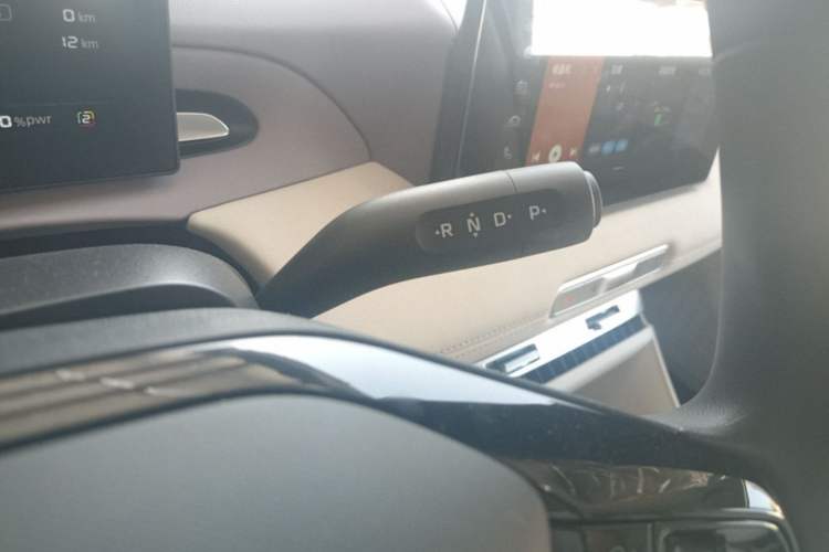 Used MG 4 EV 2026 Model 437 All-in-One Edition Gear Lever