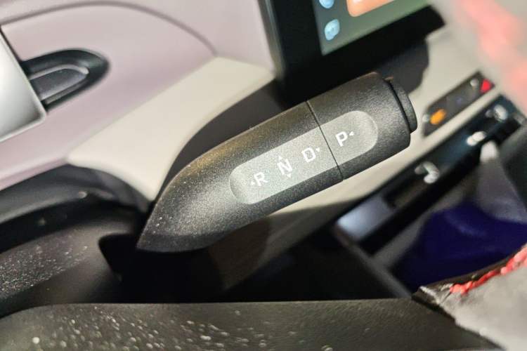 Used MG 4 EV 2026 Model 437 All-in-One Edition Gear Lever