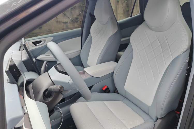 Used MG 4 EV 2026 Model 530 Smart Fun Edition Left Front Seat