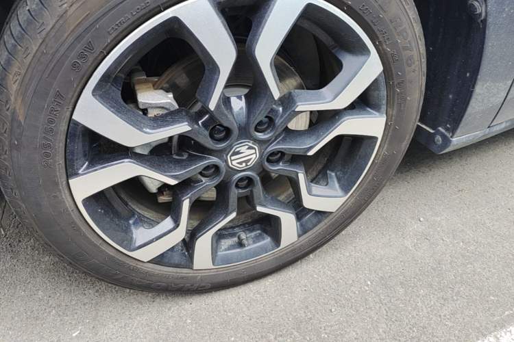 Used MG 4 EV 2026 Model 437 Freedom Edition Left Front Wheel Hub