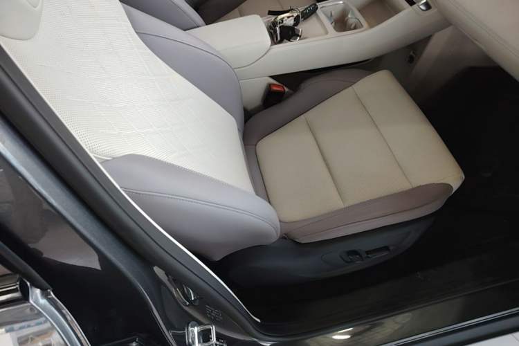 Used MG 4 EV 2026 Model 437 Freedom Edition Right Front Seat