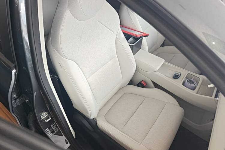 Used MG 4 EV 2026 Model 437 All-in-One Edition Right Front Seat