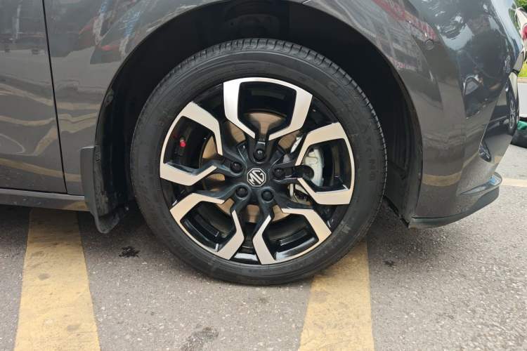 Used MG 4 EV 2026 Model 530 Smart Fun Edition Right Front Wheel Hub