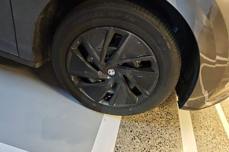 Used MG 4 EV 2026 Model 437 All-in-One Edition Right Front Wheel Hub