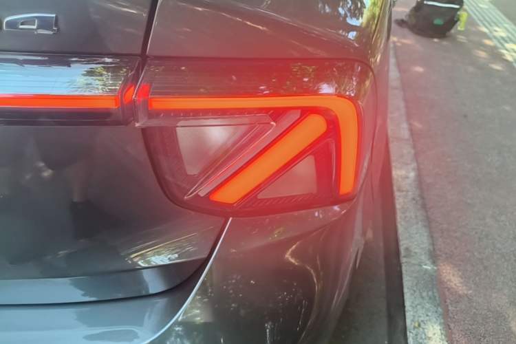 Used MG 4 EV 2026 Model 437 Composed Edition Right Rear Taillight