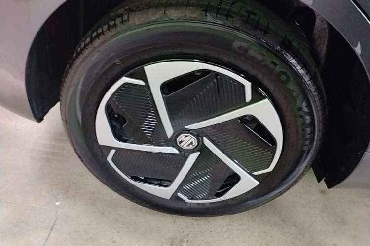 Used MG 4 EV 2026 Model 437 Composed Edition Right Rear Wheel Hub