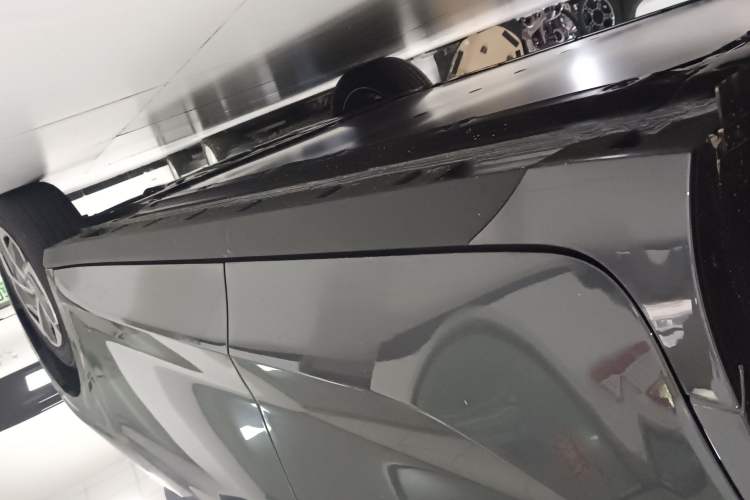 Used MG 4 EV 2026 Model 437 Composed Edition Right Side Sill