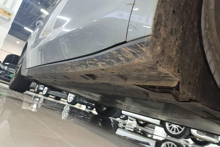 Used MG 4 EV 2026 Model 437 Freedom Edition Right Side Sill