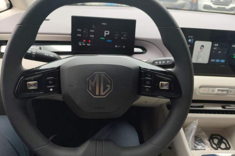 Used MG 4 EV 2026 Model 437 All-in-One Edition Steering Wheel