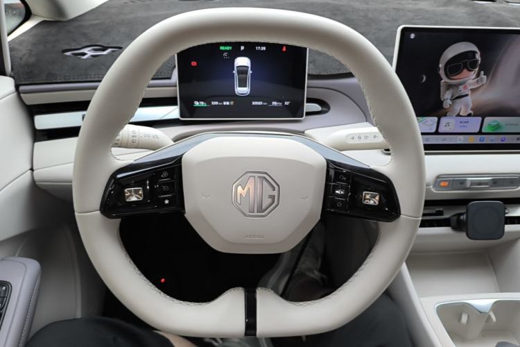 Used MG 4 EV 2026 Model 437 Composed Edition Steering Wheel