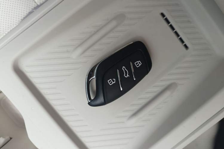 Used MG 4 EV 2026 Model 437 Freedom Edition Vehicle Key
