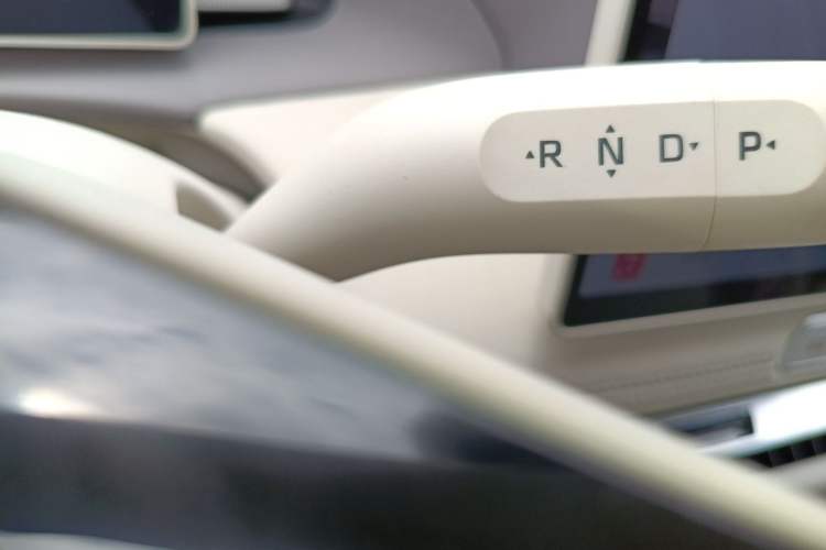 Used MG 4 EV 2026 Model 530 Smart Fun Edition Gear Lever