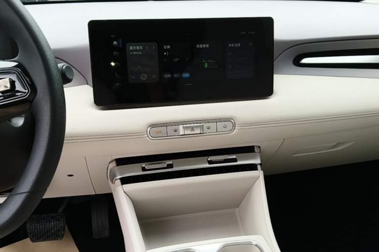 Used MG 4 EV 2026 Model 437 All-in-One Edition Audio And AC Panel