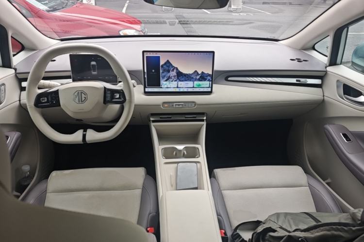 Used MG 4 EV 2026 Model 437 Freedom Edition Center Console