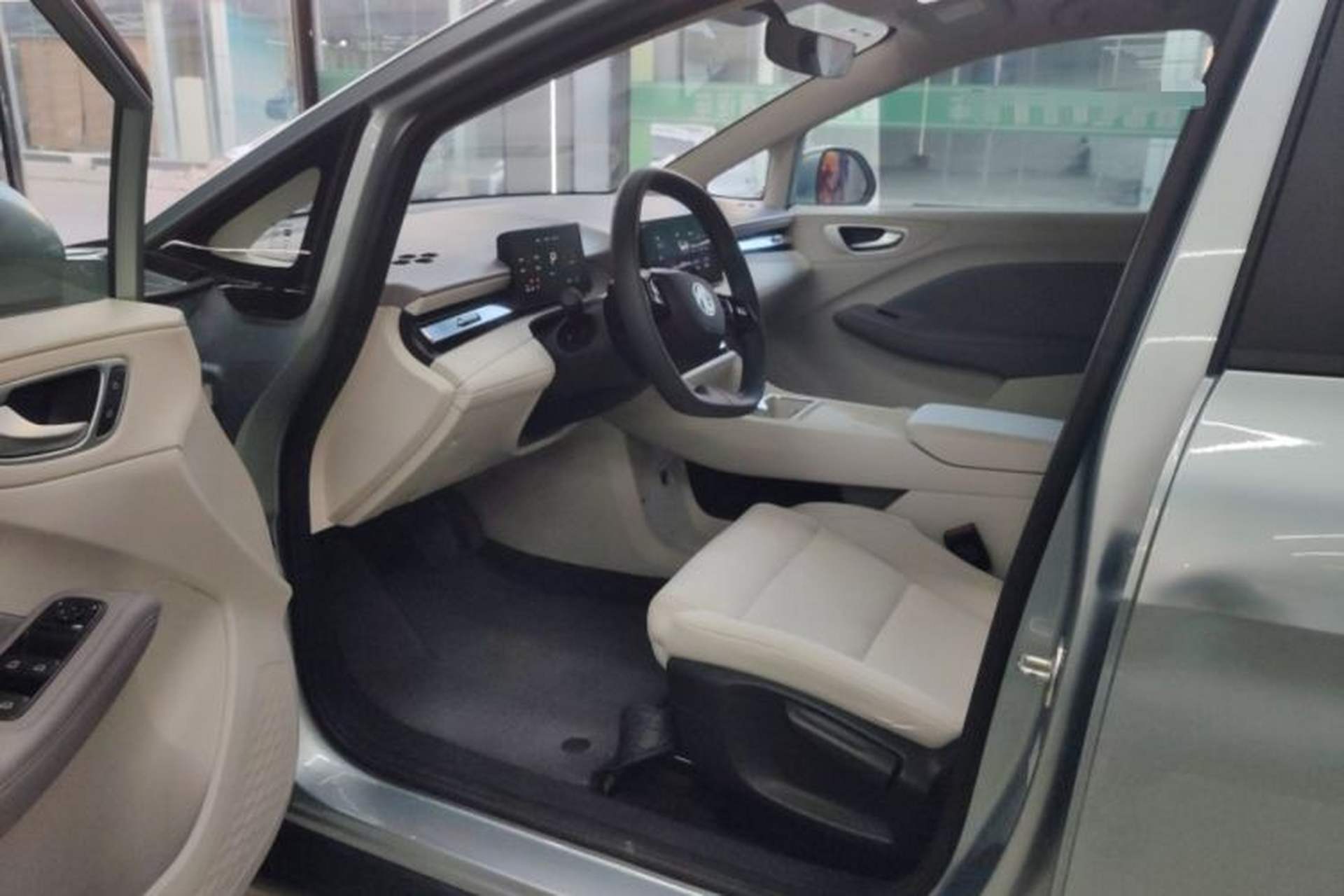 Used MG 4 EV 2026 Model 437 All-in-One Edition Driver Seat