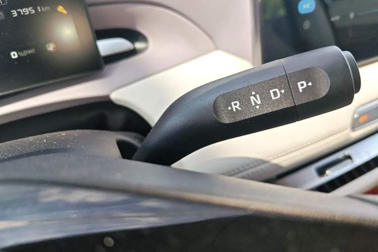Used MG 4 EV 2026 Model 437 All-in-One Edition Gear Lever