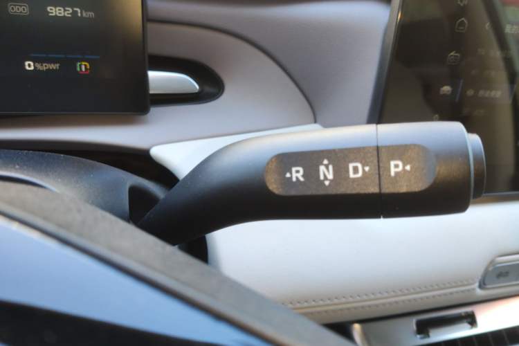 Used MG 4 EV 2026 Model 437 All-in-One Edition Gear Lever