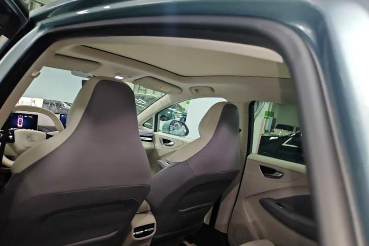 Used MG 4 EV 2026 Model 437 Freedom Edition Headliner