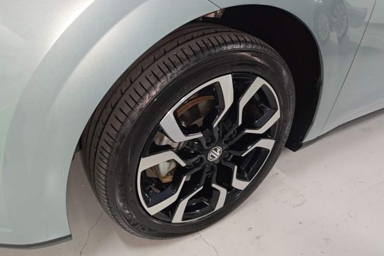 Used MG 4 EV 2026 Model 437 Freedom Edition Left Front Wheel Hub