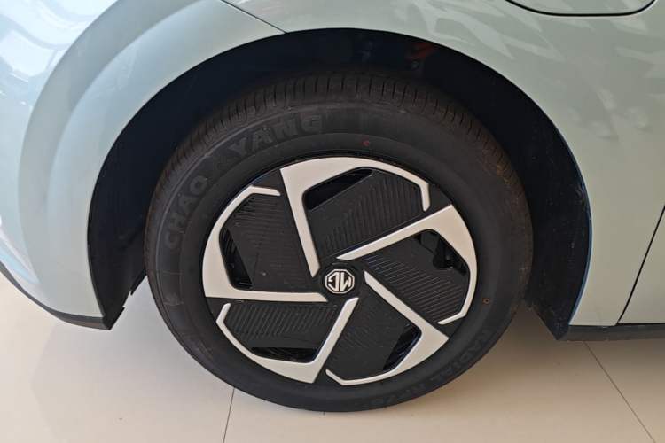 Used MG 4 EV 2026 Model 437 Composed Edition Left Front Wheel Hub